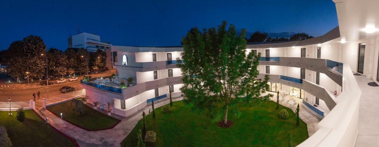Hotel Meduza Estival 3*